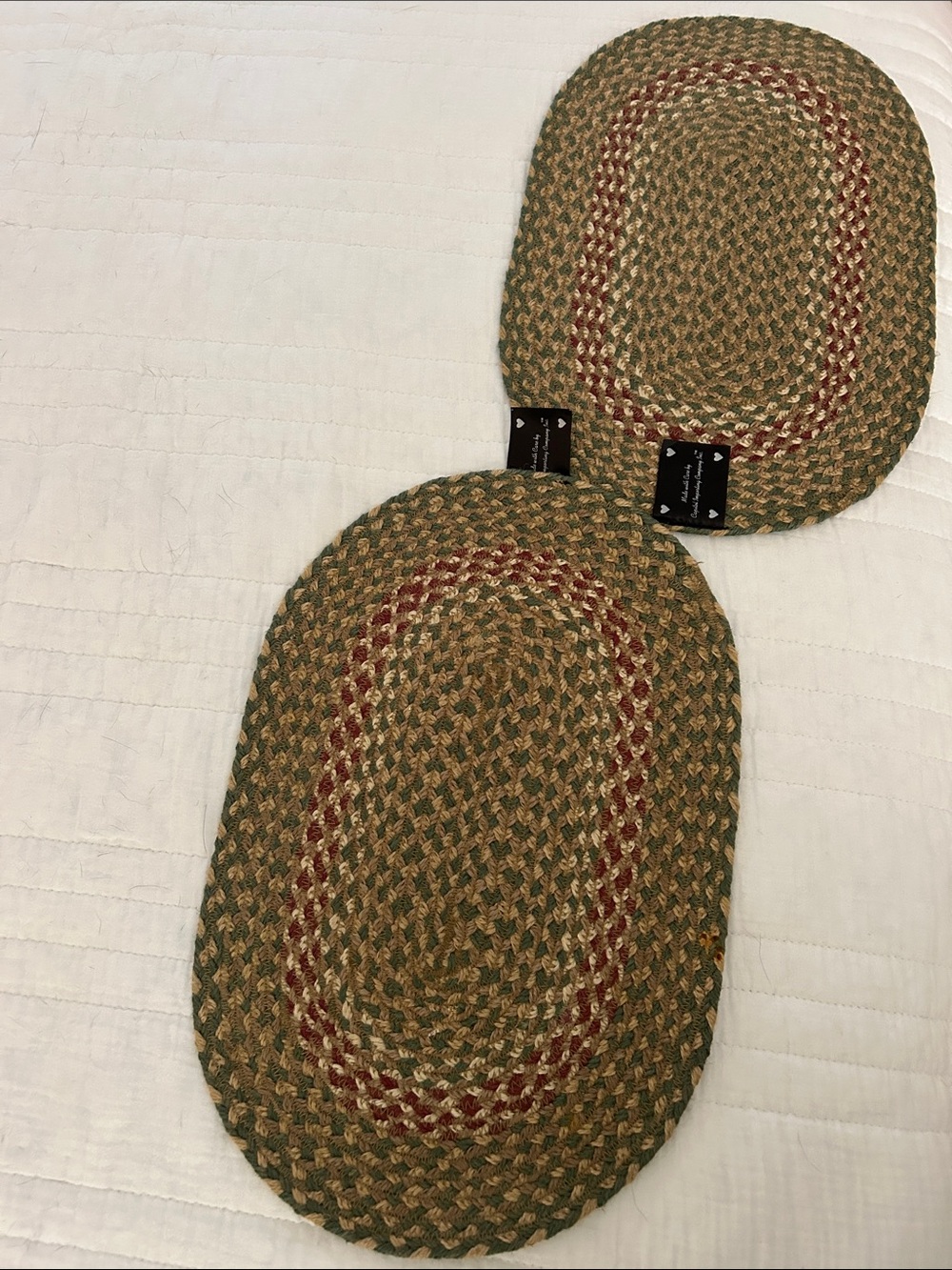 Braided Oval Placemats Set of 2 in Tan, Green & Red - Unbranded